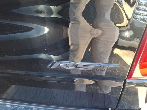 Used 2023 Chevrolet Silverado 1500 RST w/ Rally Edition image 9