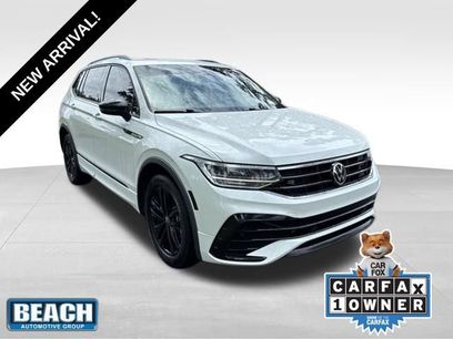 Used 2022 Volkswagen Tiguan SE R-Line