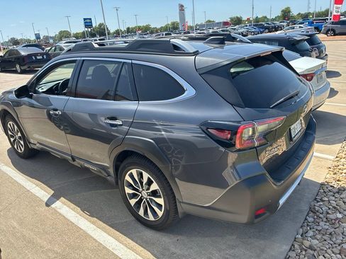 Used 2024 Subaru Outback Touring AWD/4WD image 3