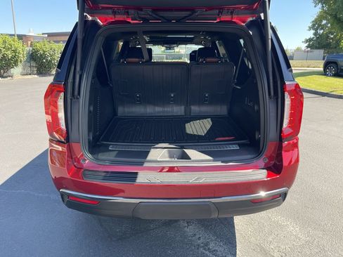 Used 2023 GMC Yukon XL Denali Ultimate AWD/4WD image 27
