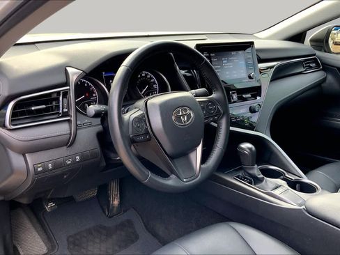 Used 2023 Toyota Camry SE FWD image 18