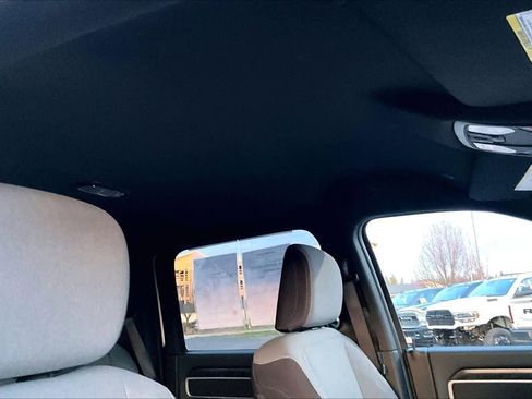 Used 2024 RAM 2500 Big Horn image 30