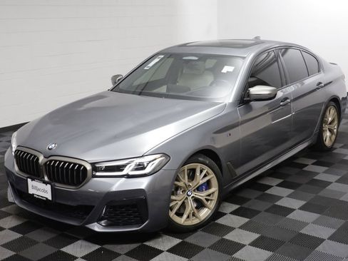 Used 2021 BMW M550i xDrive AWD/4WD image 2