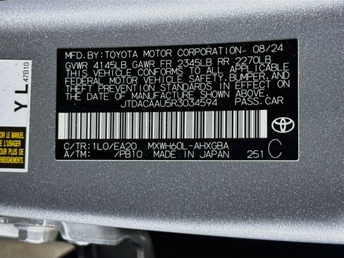 Used 2024 Toyota Prius XLE FWD image 37