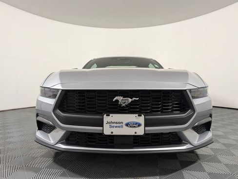 Used 2026 Ford Mustang Coupe RWD image 3