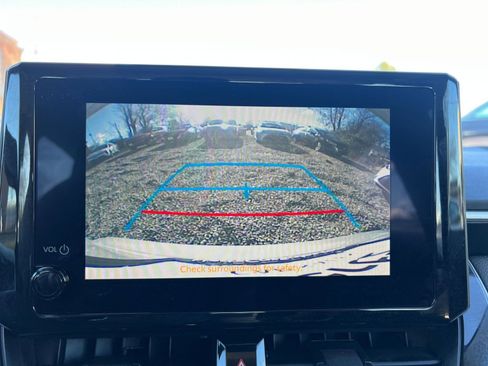 Used 2025 Toyota Corolla LE image 17