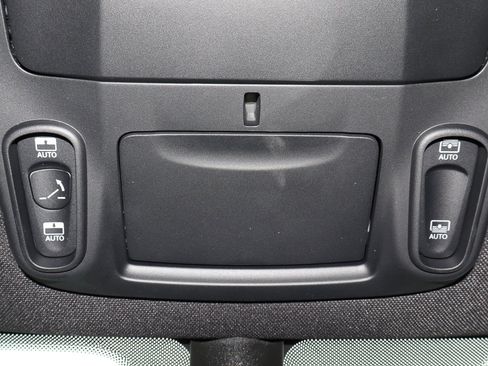 New 2026 Chrysler Pacifica Limited w/ S Appearance Package image 34