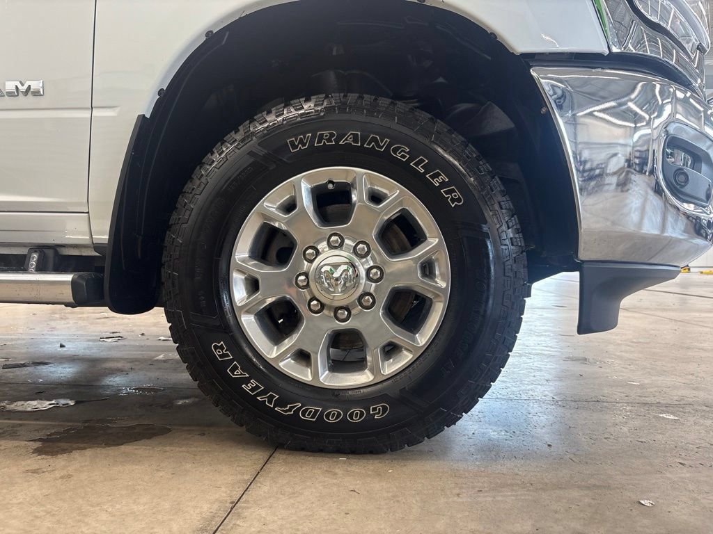 Used 2024 RAM 2500 Laramie w/ Safety Group AWD/4WD image 28