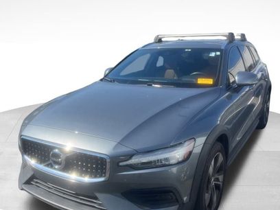 Used 2020 Volvo V60 T5 Cross Country