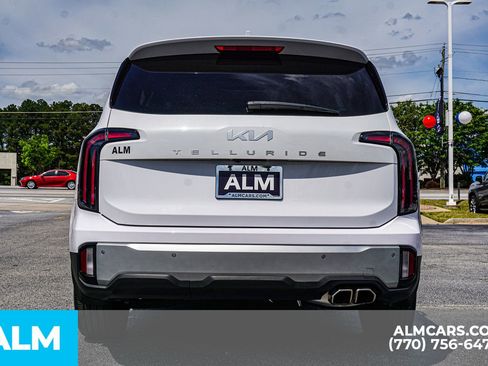 Used 2024 Kia Telluride EX FWD image 13