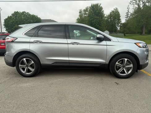Used 2023 Ford Edge SEL w/ Convenience Package AWD/4WD image 4