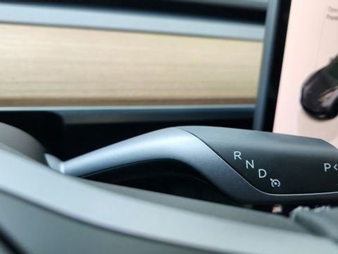 Used 2023 Tesla Model 3 Performance image 44