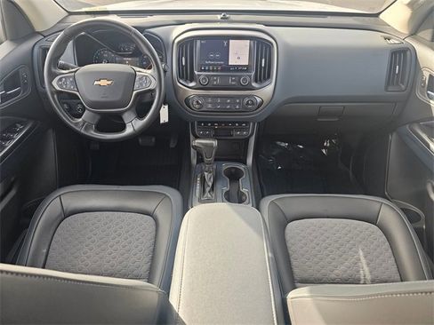 Used 2021 Chevrolet Colorado Z71 w/ Safety Package image 10
