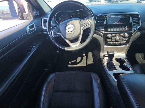 Used 2020 Jeep Grand Cherokee Altitude image 9