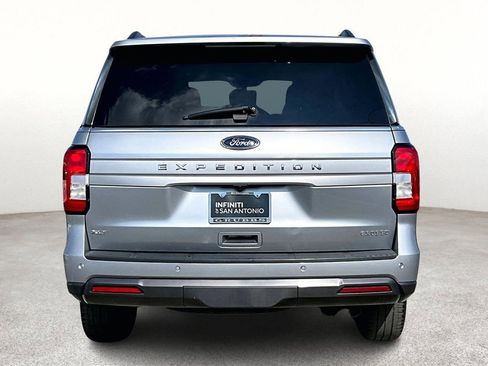 Used 2024 Ford Expedition XLT image 6