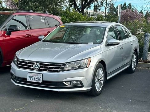 Used 2016 Volkswagen Passat 1.8T SE image 2