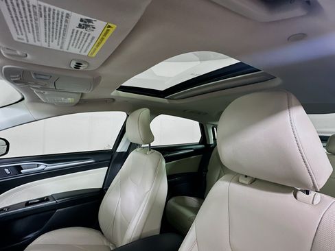 Used 2016 Ford Fusion Energi Titanium FWD image 25