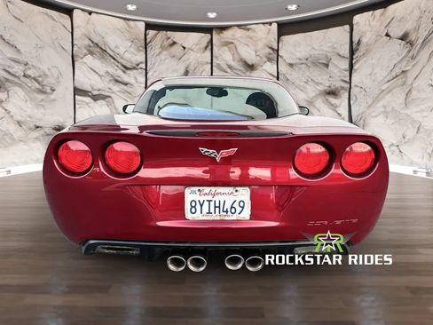 Used 2006 Chevrolet Corvette Coupe w/ Preferred Equipment Group RWD image 39