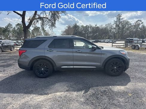 Used 2022 Ford Explorer Limited w/ Equipment Group 301A image 7