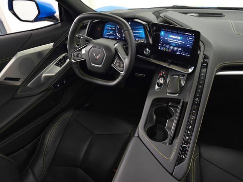 Used 2021 Chevrolet Corvette Stingray Preferred Cpe w/ Z51 Performance Package RWD image 22