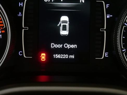 Used 2017 Jeep Cherokee 75th Anniversary AWD/4WD image 24