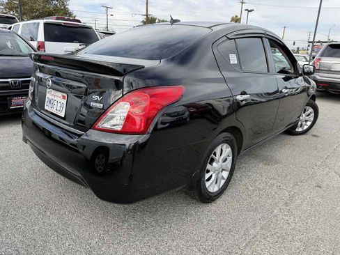 Used 2017 Nissan Versa SV w/ SV Special Edition Package FWD image 5