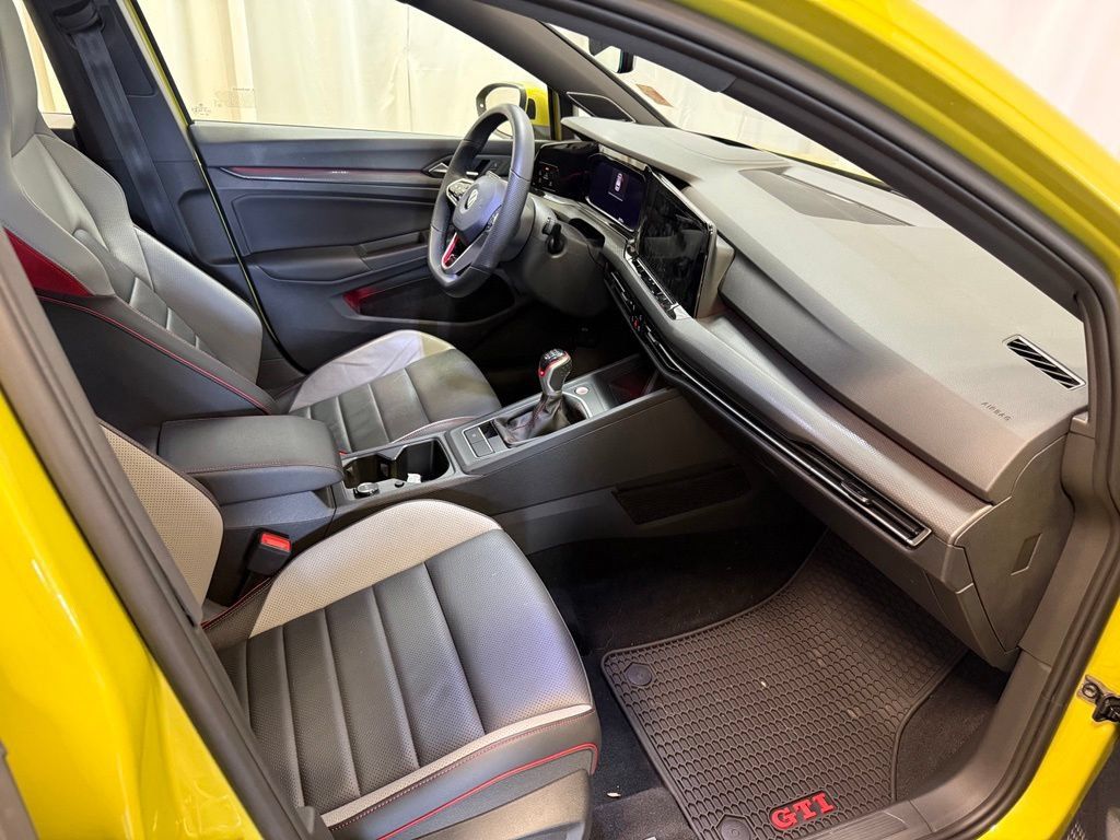 Used 2022 Volkswagen GTI Autobahn FWD image 20
