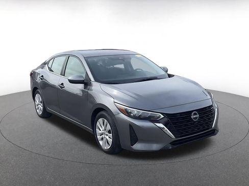 Used 2025 Nissan Sentra S image 2