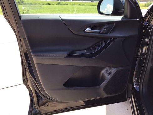 New 2026 Chevrolet Equinox LT w/ Convenience Package II image 23