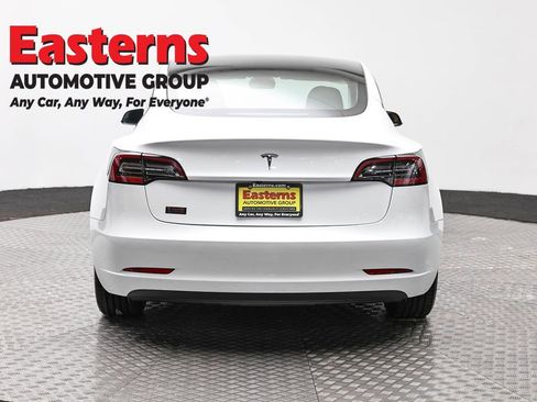 Used 2023 Tesla Model 3 Standard Range image 6