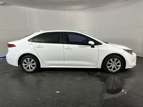 Used 2023 Toyota Corolla LE image 13