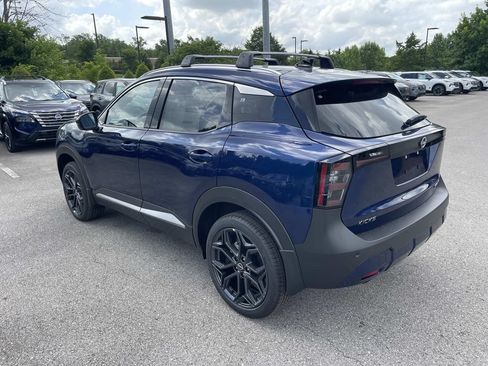 New 2026 Nissan Kicks SR w/ Cold Weather Package AWD/4WD image 5