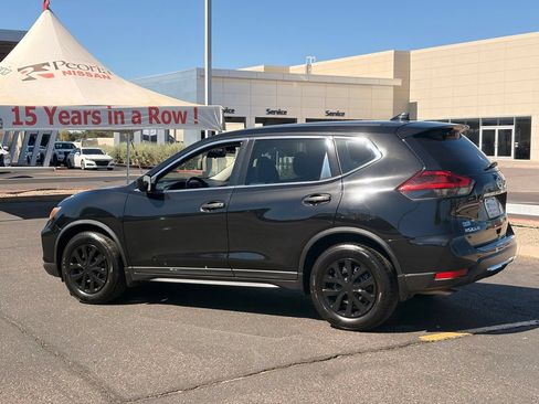 Used 2018 Nissan Rogue S FWD image 4