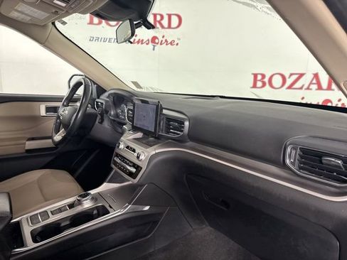 Used 2021 Ford Explorer XLT w/ Equipment Group 202A image 17