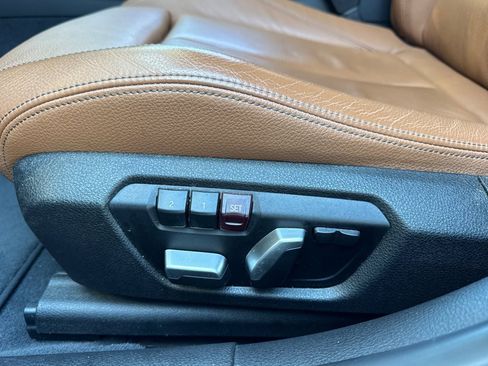 Used 2017 BMW 330i Sedan RWD image 14