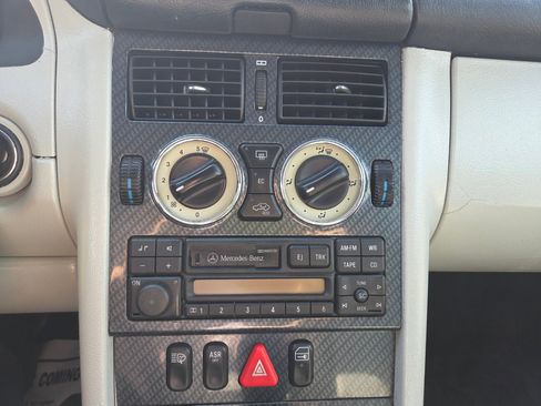 Used 1998 Mercedes-Benz SLK 230 image 11