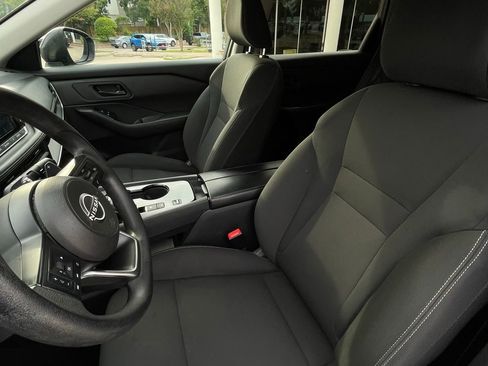 Used 2024 Nissan Rogue S FWD image 20