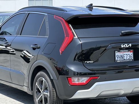 Certified 2023 Kia Niro EX FWD image 5