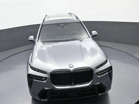 Used 2026 BMW X7 xDrive40i w/ M Sport Package AWD/4WD image 32