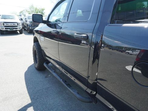 Used 2019 RAM 1500 Express w/ Express Value Package AWD/4WD image 7