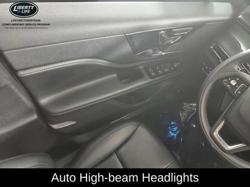 Used 2022 Lincoln Corsair AWD w/ Premium Package image 33