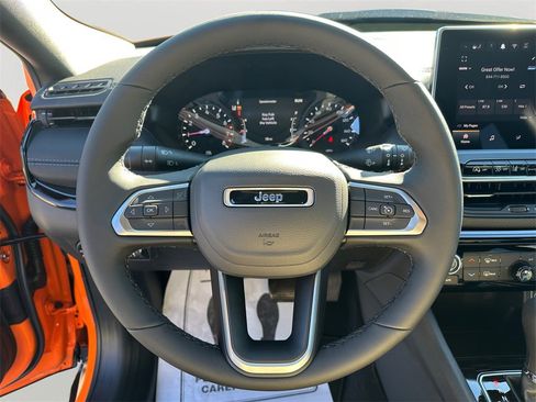 New 2026 Jeep Compass Latitude image 19