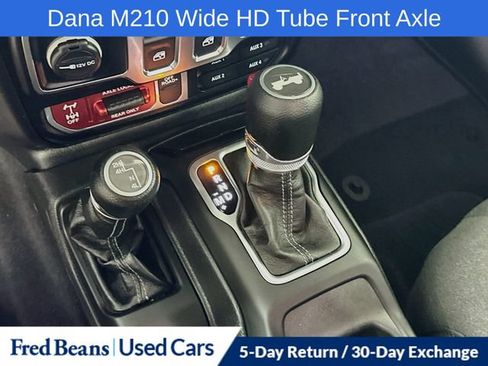 Used 2024 Jeep Wrangler Sport AWD/4WD image 23