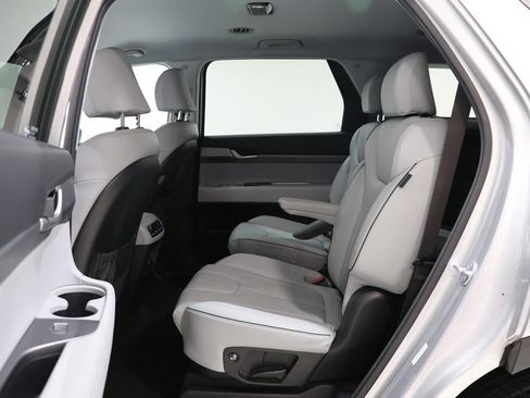 Used 2025 Hyundai Palisade SEL AWD/4WD image 29