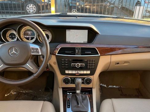 Used 2013 Mercedes-Benz C 300 4MATIC Sedan w/ Multimedia Pkg image 9