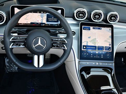 Used 2024 Mercedes-Benz CLE 450 4MATIC Cabriolet image 64