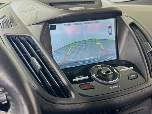 Used 2017 Ford Escape Titanium AWD/4WD image 14