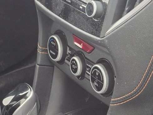 Used 2023 Subaru Crosstrek 2.0i Premium image 18