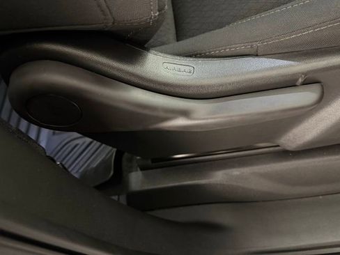 Used 2023 Chevrolet Silverado 1500 Custom image 31