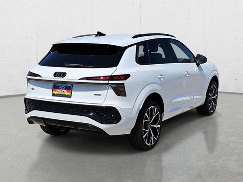 New 2026 Audi Q3 quattro 2.0T AWD/4WD image 5